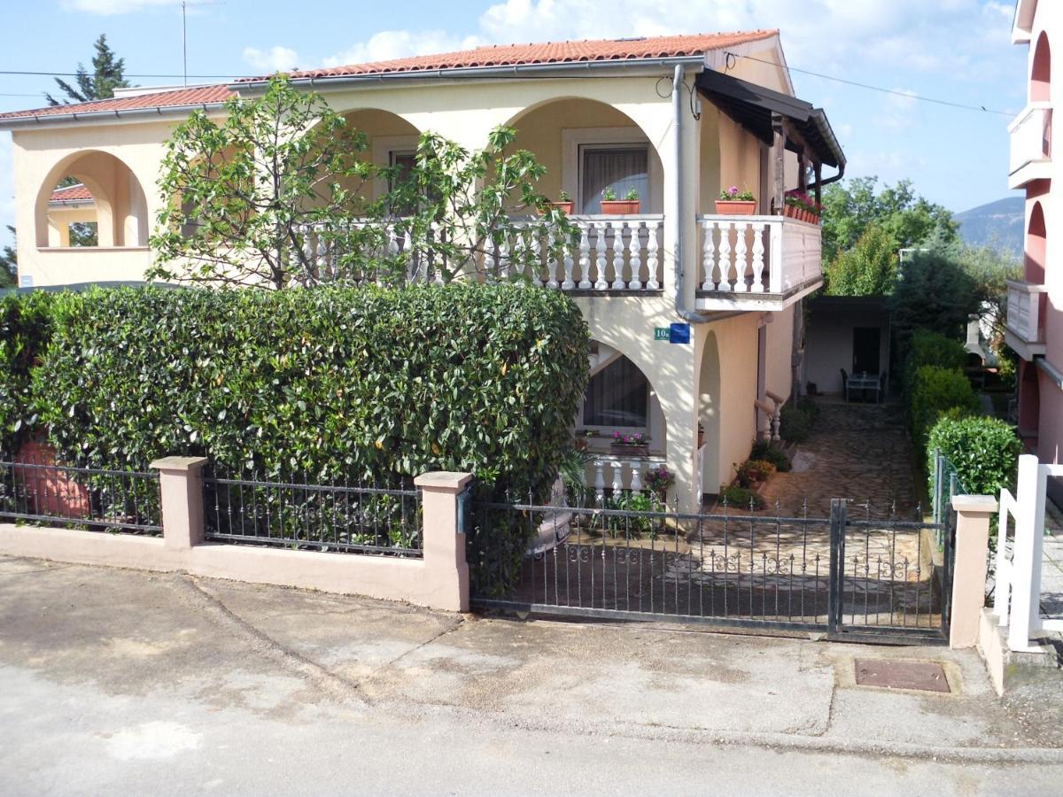 Apartments With A Parking Space Pinezici, Krk - 15269 Vrh  Exterior foto